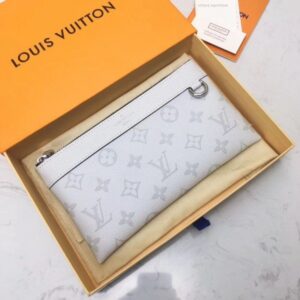 Replica Louis Vuitton Discovery Pochette Taigarama Antarctica M30279 BLV1060 2