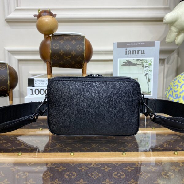 Replica Louis Vuitton ALPHA WEARABLE LV WALLET M59161 6