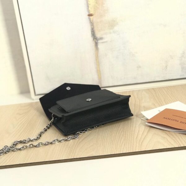 Replica Louis Vuitton Mini Mylockme Chain Pochette LV M69183 9