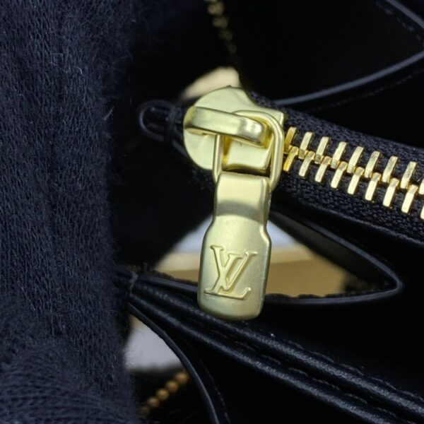 Replica Louis Vuitton Zippy Wallet LV M69353 3