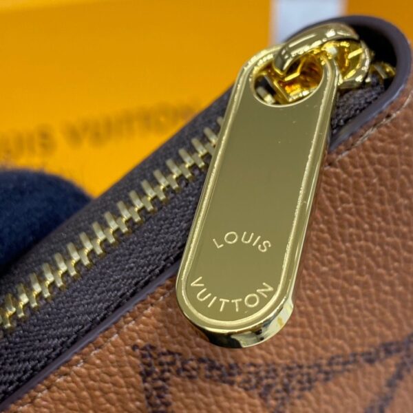 Replica Louis Vuitton Zippy Wallet LV M69353 4