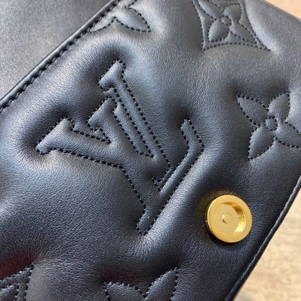 Replica Louis Vuitton Wallet on Strap Bubblegram LV M81398 7