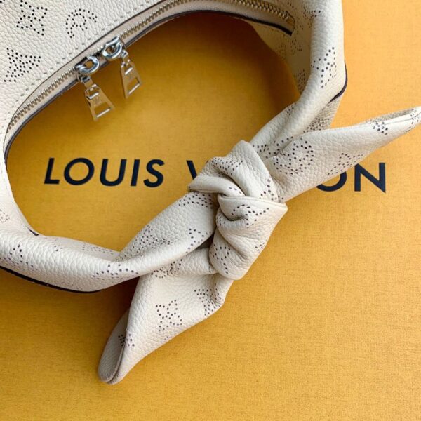 Replica Louis Vuitton Why Knot PM LV M20700 11