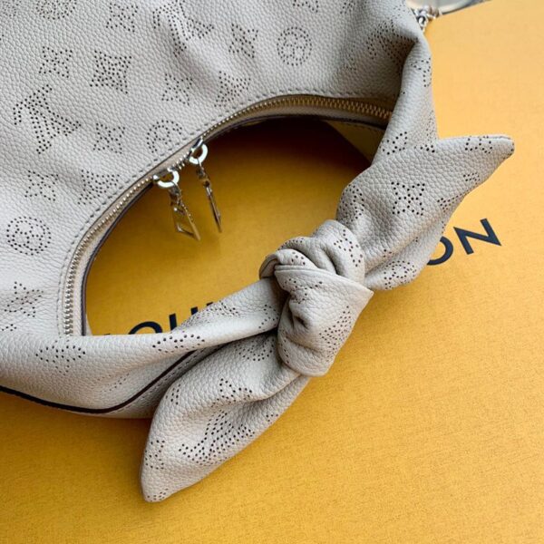 Replica Louis Vuitton Why Knot PM LV M20701 4