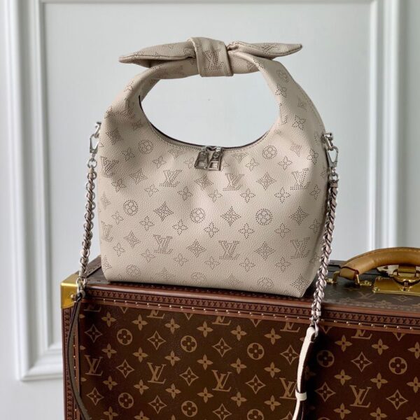 Replica Louis Vuitton Why Knot PM LV M20701 5