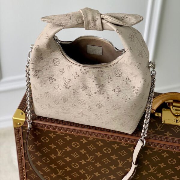 Replica Louis Vuitton Why Knot PM LV M20701 8