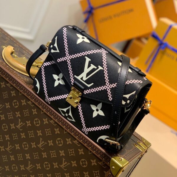 Replica Louis Vuitton Pochette Metis LV M46028