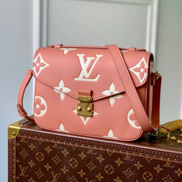 Replica Louis Vuitton Pochette Metis LV M46302 2