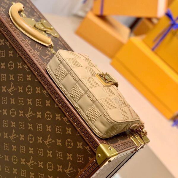 Replica Louis Vuitton Pochette Troca LV M59048 4