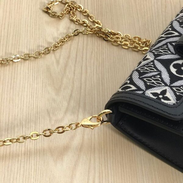 Replica Louis Vuitton Since 1854 Dauphine Chain Wallet LV M69992 5