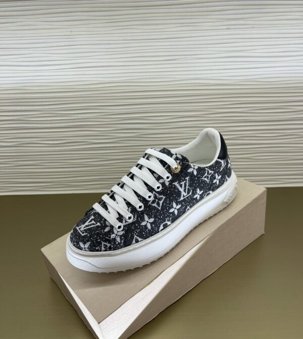 Replica Louis Vuitton gray Monogram denim Time Out Sneaker 1AAW2S 8