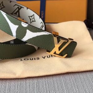 Replica Louis Vuitton LV Iconic 30mm Reversible Belt M0151U 2