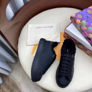 Replica Louis Vuitton Time Out Sneakers In Leather and Shearling 2