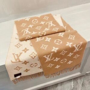 Replica Louis Vuitton Beige Daily LV Scarf M76700 2