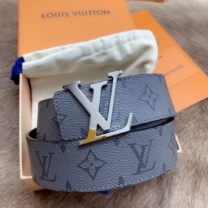 Replica Louis Vuitton LV Initiales 40MM Reversible Belt Monogram Eclipse M0285V 2