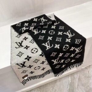 Replica Louis Vuitton Black Daily LV Scarf M76701 2