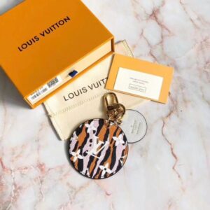 Replica Louis Vuitton Jungle Bag Charm And Key Holder LV M68470 2