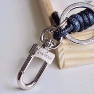 Replica Louis Vuitton Leather Rope Key Holder M67224 2