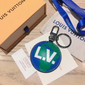 Replica LV Monogram Logos Bag Charm And Key Holder Louis Vuitton M68307 2