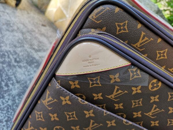 Replica Louis Vuitton Rolling Luggage LV M23241 6