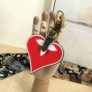 Replica LV Game On Heart Bag Charm and Key Holder Louis Vuitton MP2911 2