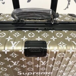 Replica Louis Vuitton Supreme LV Rolling Luggage LLV002 2