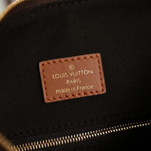 Replica Louis Vuitton LV LOOP HOBO M46311 9