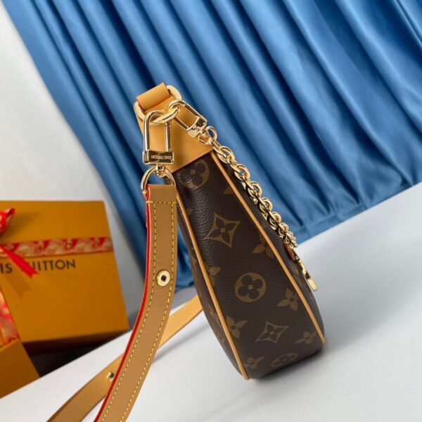 Replica Louis Vuitton LV LOOP M81098 5