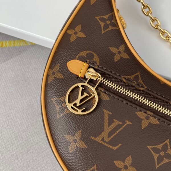 Replica Louis Vuitton LV LOOP M81098 7