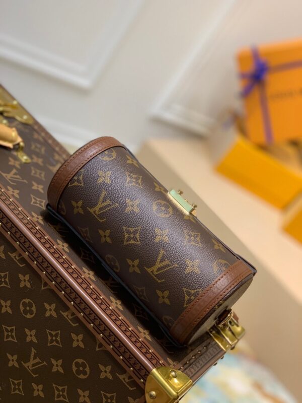 Replica Louis Vuitton LV PAPILLON TRUNK M57835 6