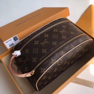 Replica Louis Vuitton King Size Toiletry Bag Monogram Canvas M47528 2