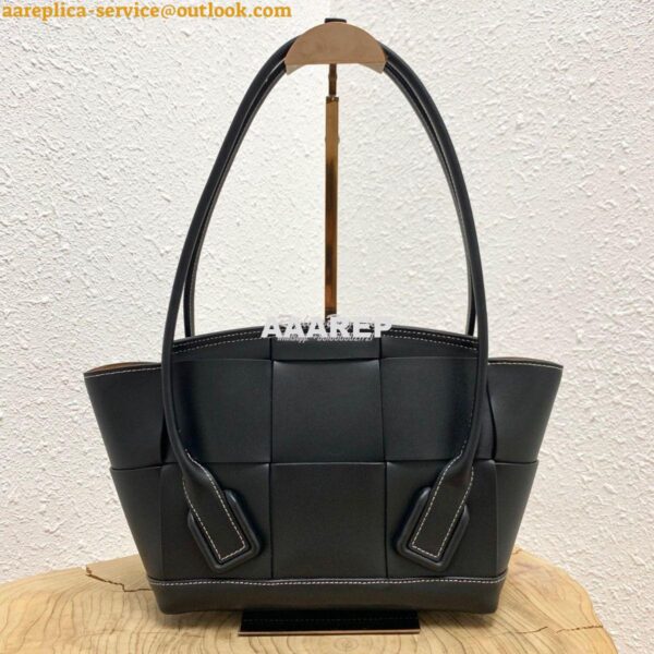 Replica Bottega Veneta BV Arco 33 Bag In French Calf 575943 Black 4