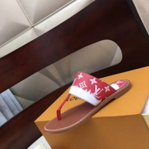 Replica Louis Vuitton LV Escale Palma Flat Thong Red 2