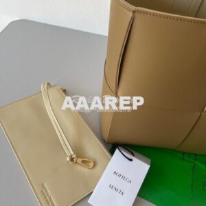 Replica Bottega Veneta BV Arco Tote Small / Medium Intrecciato Lambski 2