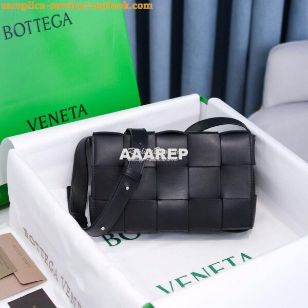 Replica Bottega Veneta BV Cassette Bag in Maxi Intreccio Bag 578004 Bl 3