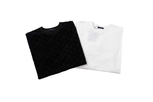 Replica LV 1AAU5B Louis Vuitton Explosive style velvet Men Women's T-shirt L56222 7