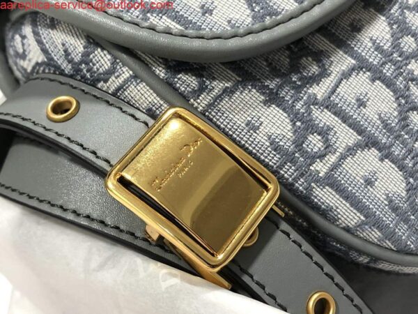 Replica Dior M9317 Dior Bobby Medium Crossbody Bag Oblique Jacquard Light Green 4