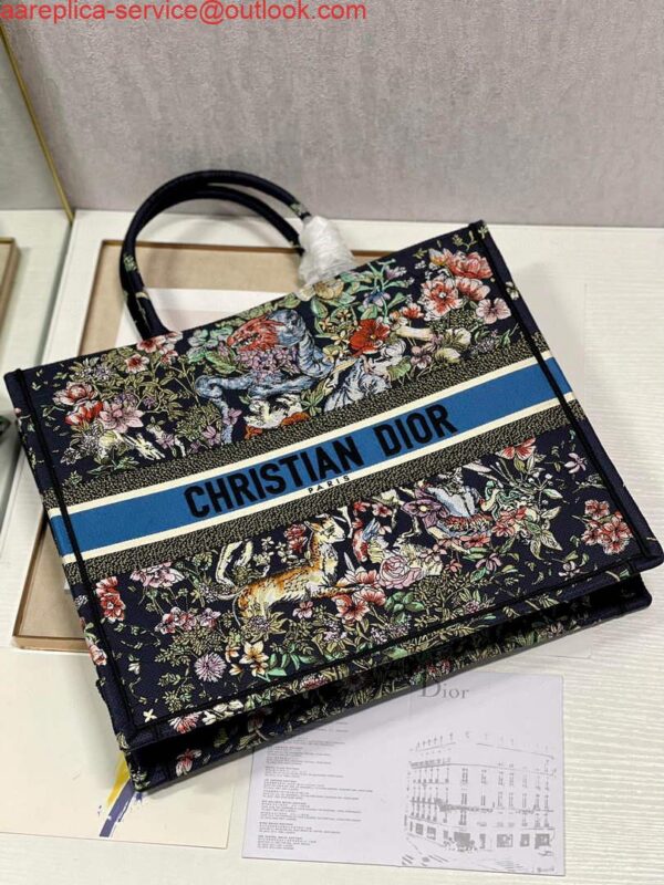 Replica Dior M1286 Large Book Tote D-Constellation embroidery in shades of blue 5
