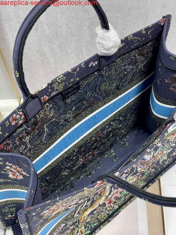 Replica Dior M1286 Large Book Tote D-Constellation embroidery in shades of blue 7