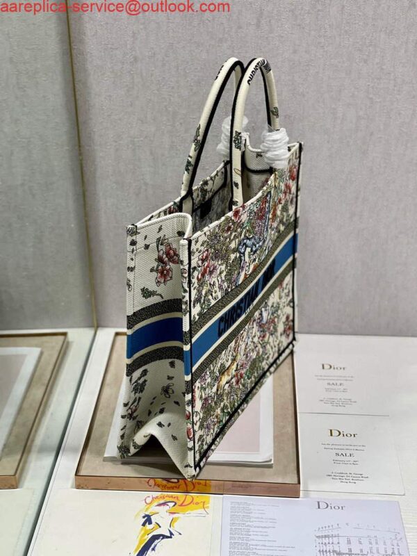Replica Dior M1286 Large Book Tote Latte D-Constellation Embroidery 5
