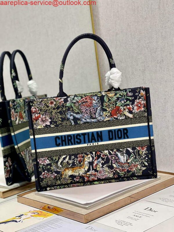 Replica Dior M1296 Medium Book Tote D-Constellation embroidery in shades of blue 3