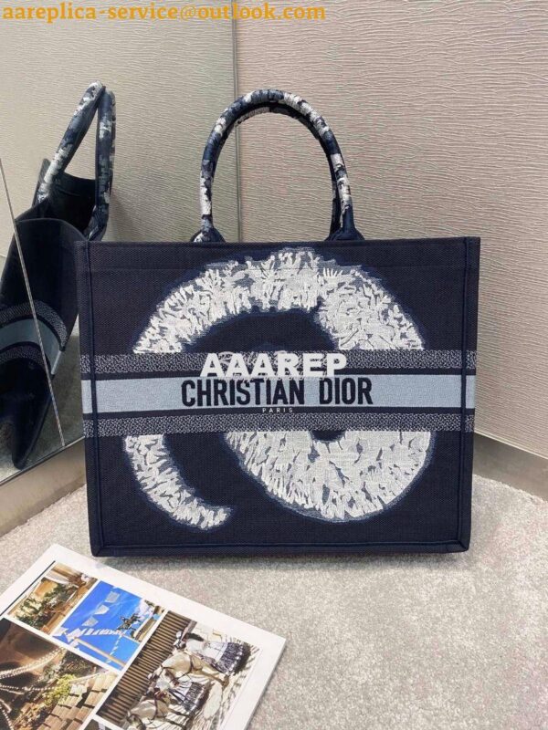 Replica Dior Book Tote bag Embroidered Canvas with Blue Multicolour Ti 3