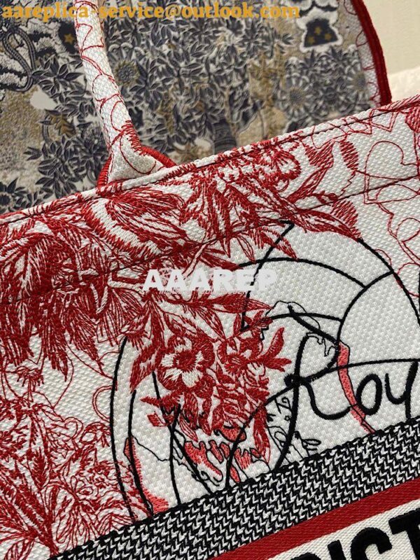 Replica Dior Book Tote bag in Red and White D-Royaume d'Amour Embroide 7