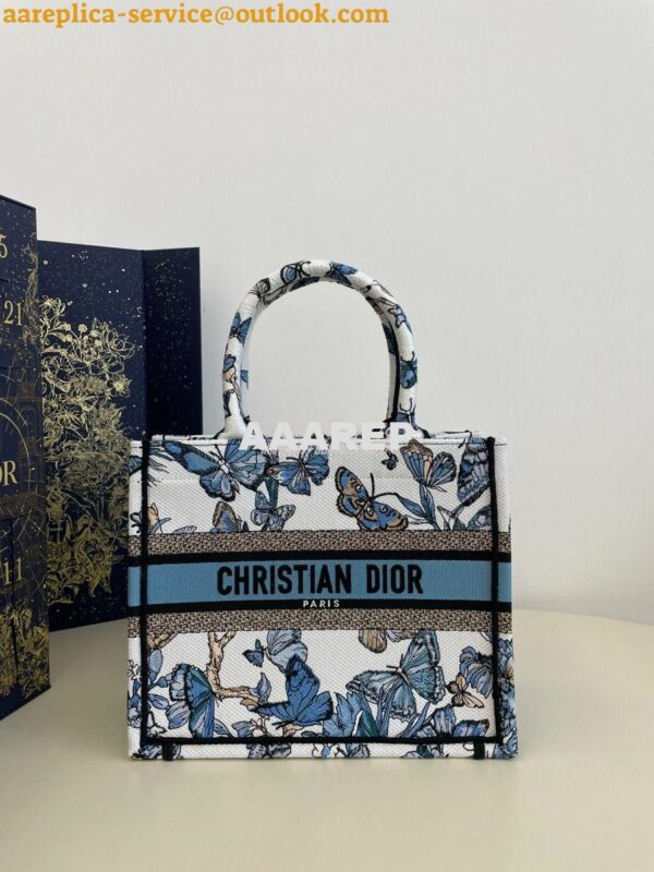 Replica Dior Book Tote bag in White and Pastel Midnight Blue Toile de 12