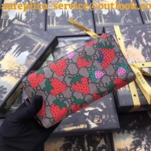 Replica Gucci GG Supreme Zip Around Wallet With Strawberry Print 2