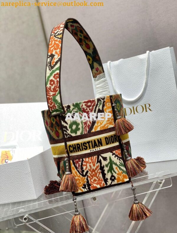 Replica Dior D-Bubble Bucket Bag Yellow Multicolor Dior Paisley Embroi