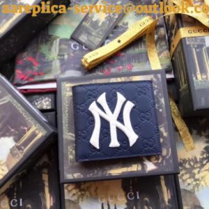 Replica Gucci Blue Signature Bi-fold Wallet With New York Yankees Patch 2