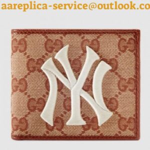 Replica Gucci Original GG Bi-fold Wallet With New York Yankees Patch