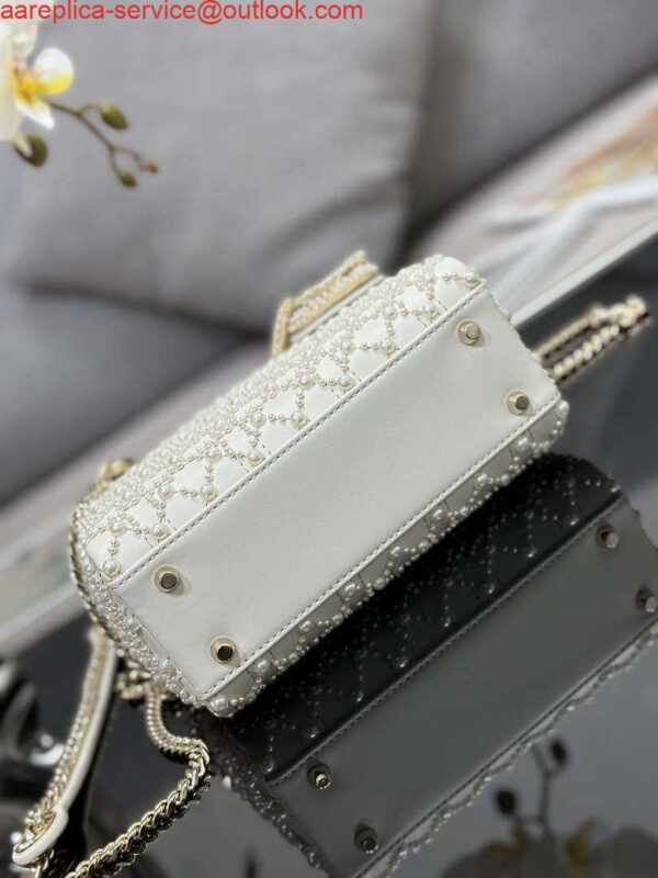 Replica Dior M0505 Mini Lady Bag White Embroidered half pearl 3