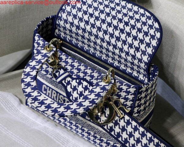 Replica Dior Medium Lady D-Life Bag M0565 Navy Blue and White Butterfly Embroidery 10